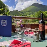 Transhumance & Cie, Auberge, & Ξενοδοχείο Bedous