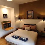 Transhumance & Cie, Auberge, & Hotell