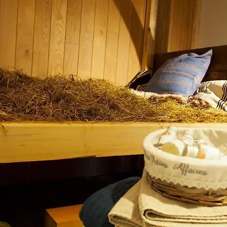 Transhumance & Cie, Auberge, &